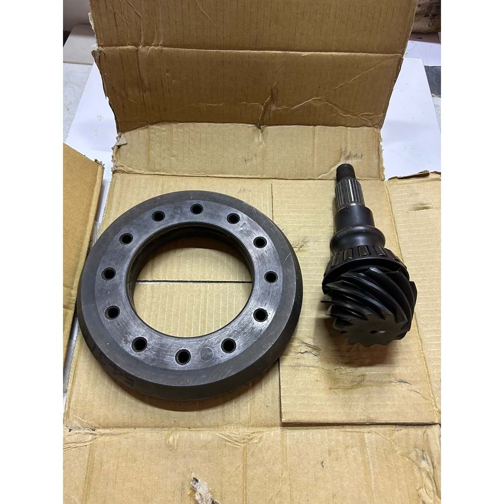 Suzuki Grand Vitara XL7 DİZEL ARKA AYNA MAHRUTİ DİŞLİ Çıkma