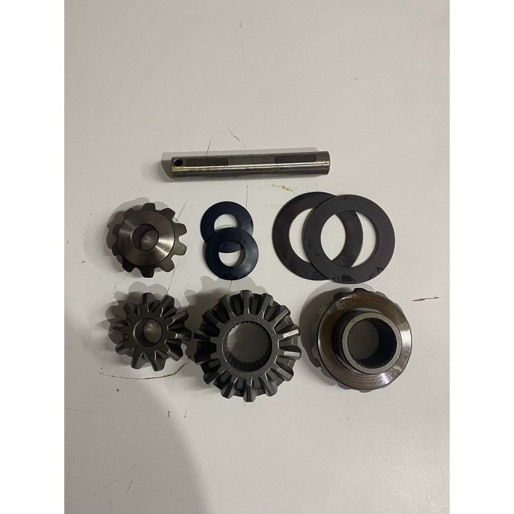 Mazda B2500 Ford Ranger Ön Defransiyel İstavroz Dişlisi Takım