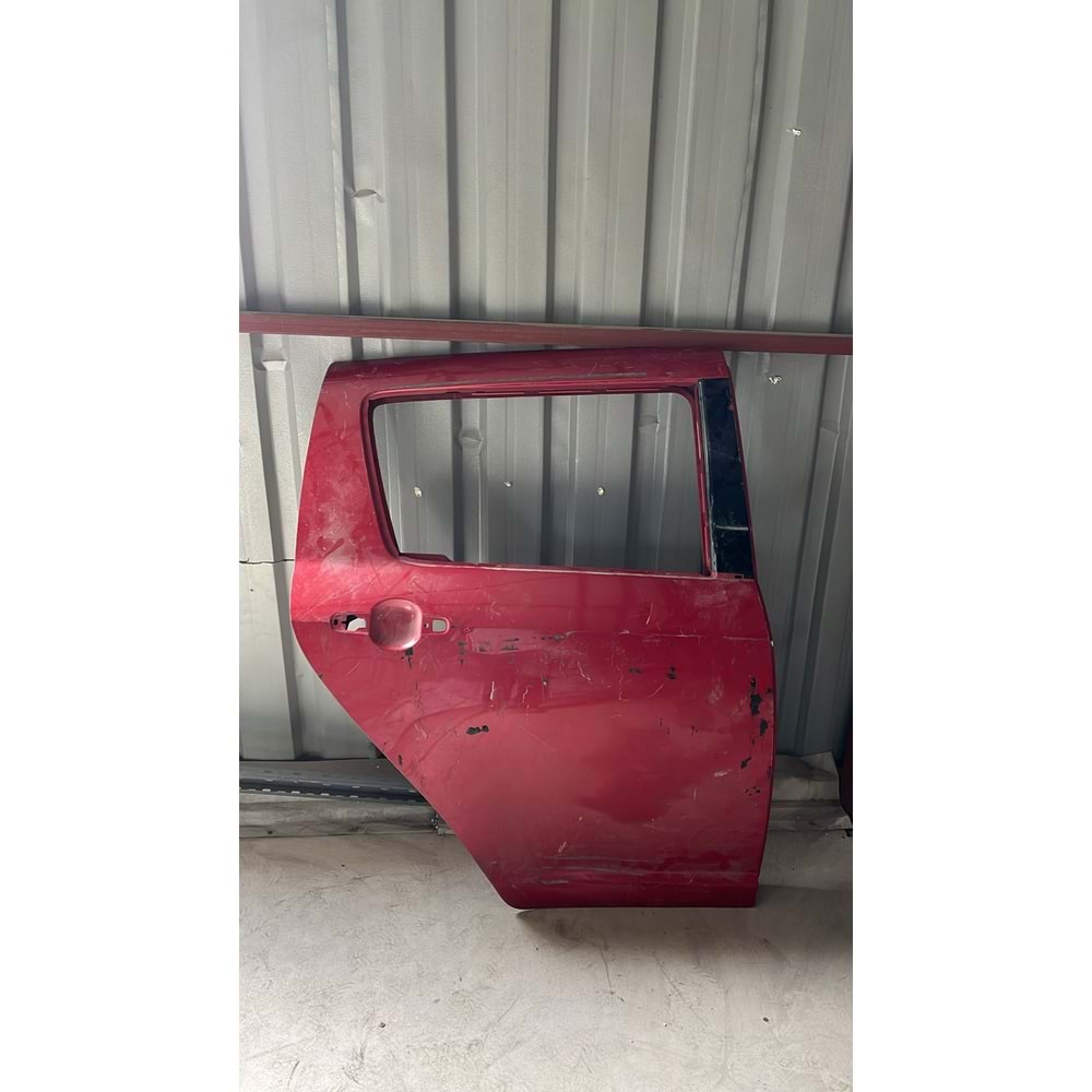 ARKA KAPI SAĞ SUZUKİ SWİFT 05-11 ÇIKMA