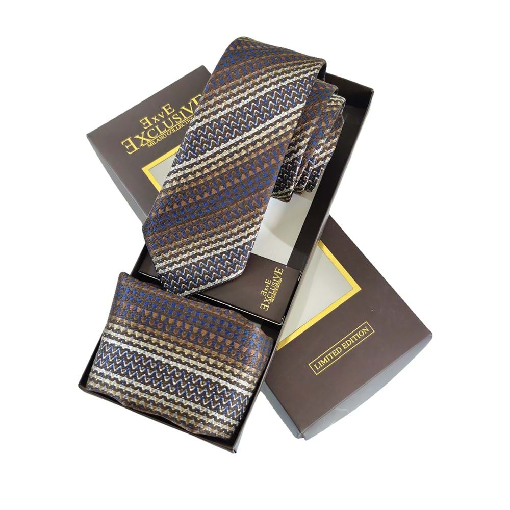 AQ Tie and Pocket Square Set in Box