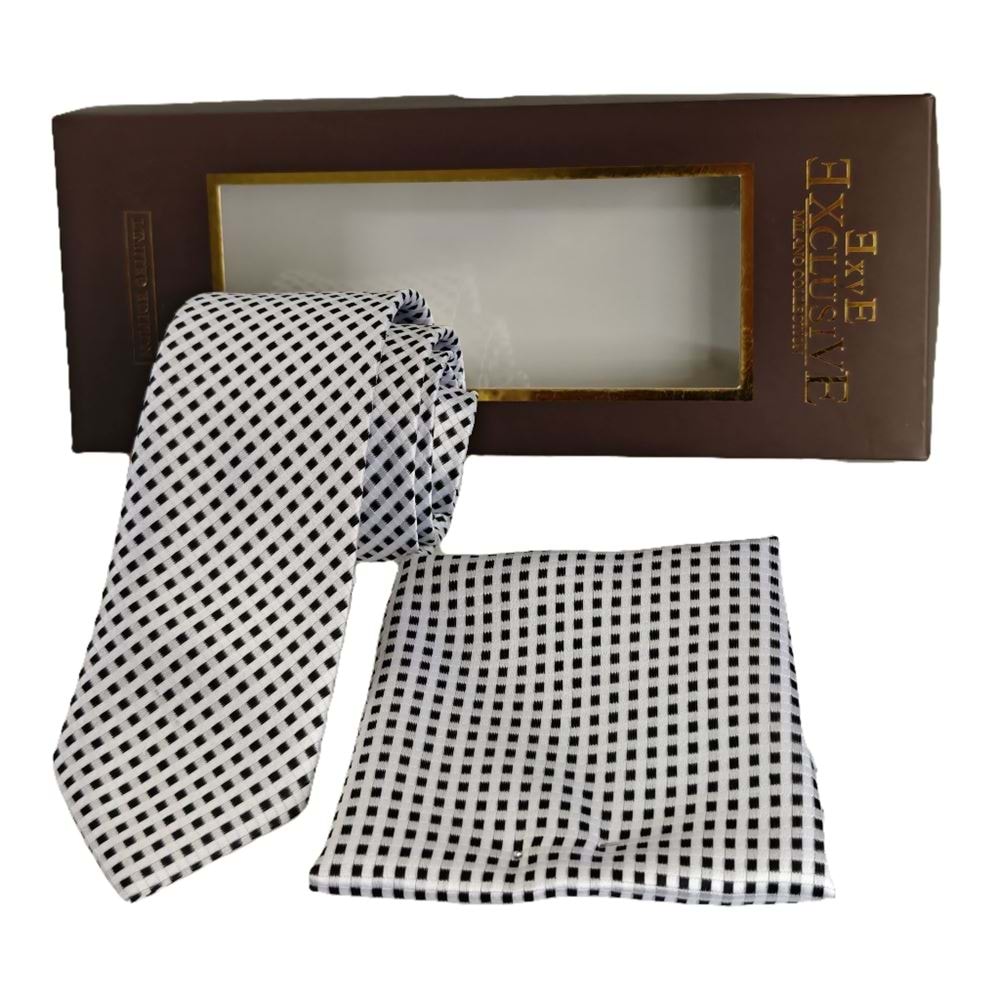 AQ Tie and Pocket Square Set in Box