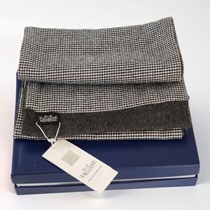 Dark Gray Crowbar Mens Scarf with PU Leather Gift Box
