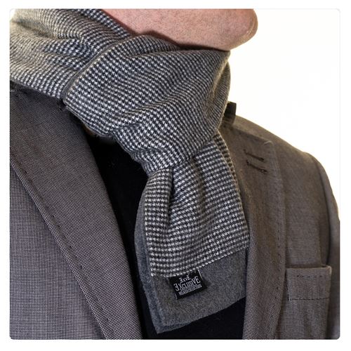 Gray White Crowbar Mens Scarf